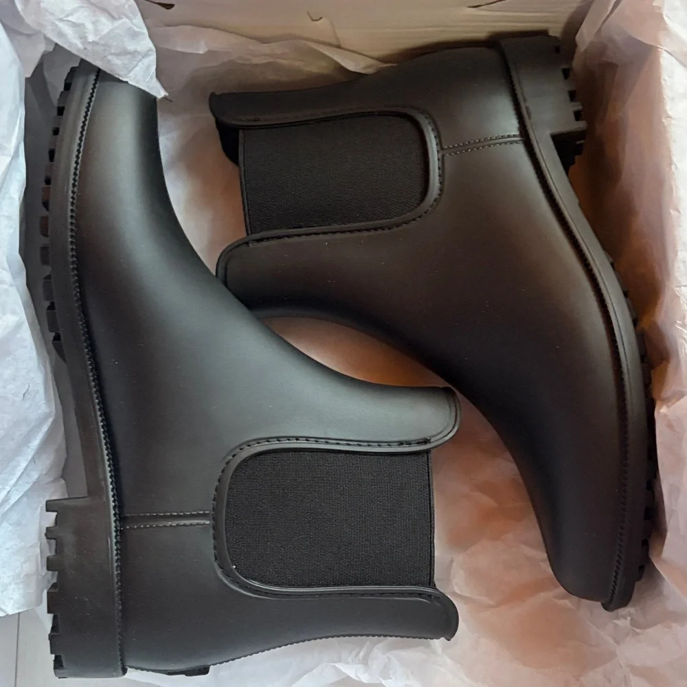 Rainy Rubber Rainboots New in Box